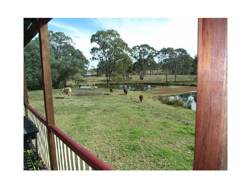 10 Hayden Street, Crows Nest QLD 4355