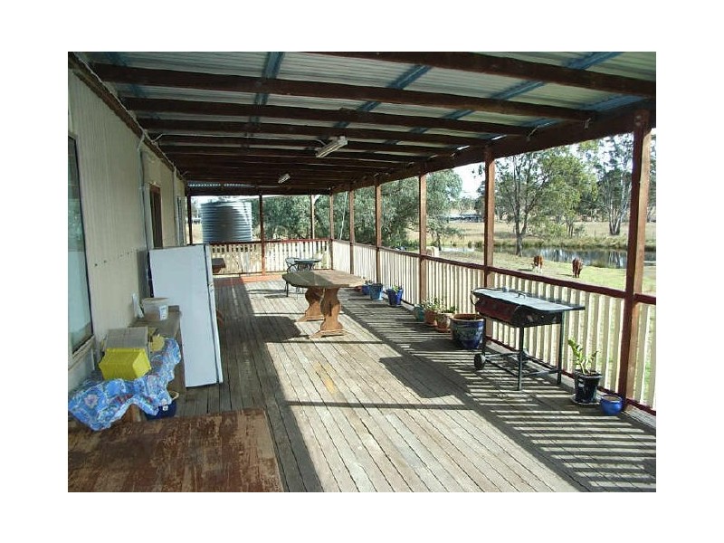 10 Hayden Street, Crows Nest QLD 4355