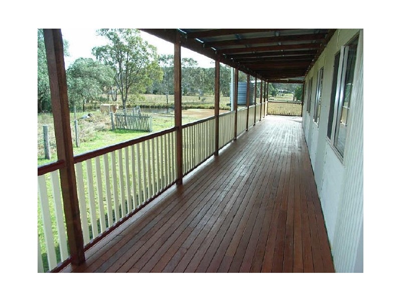 10 Hayden Street, Crows Nest QLD 4355