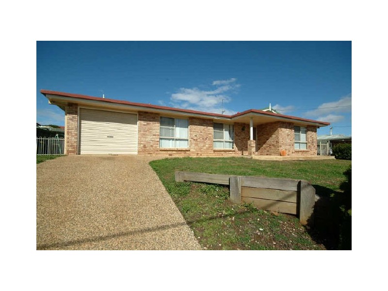 16 Smart Drive, Darling Heights QLD 4350