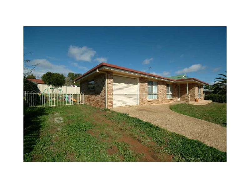 16 Smart Drive, Darling Heights QLD 4350