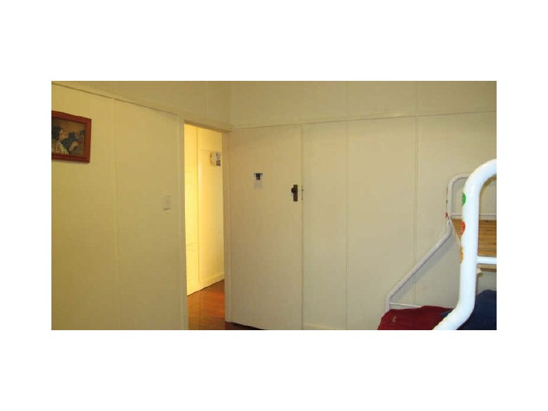 Centenary Heights QLD 4350