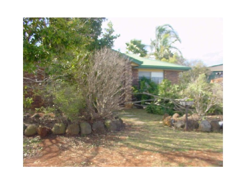 1 Blueberry Ash Court, Glenvale QLD 4350