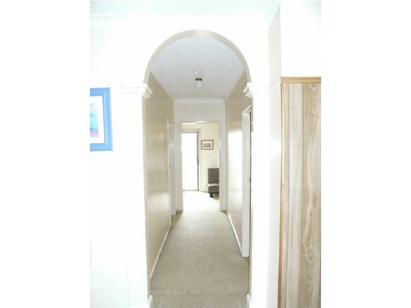 8 Roseberry Street, North Toowoomba QLD 4350