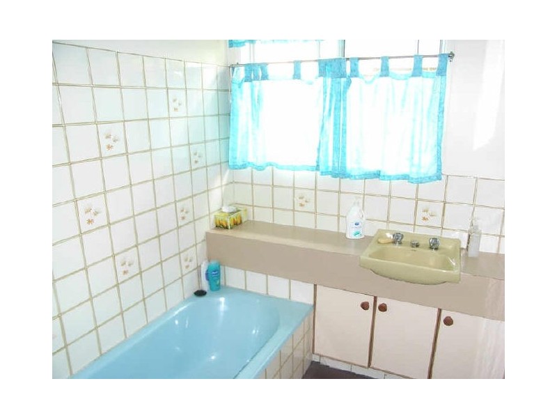 8 Roseberry Street, North Toowoomba QLD 4350