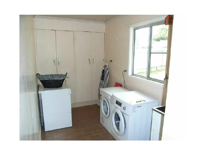 8 Roseberry Street, North Toowoomba QLD 4350