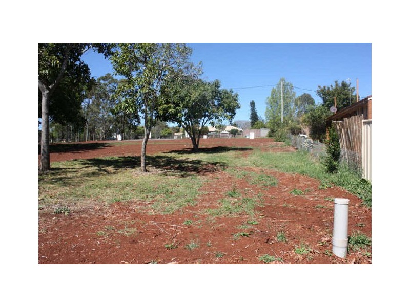 L25 Chopin Street, Rockville QLD 4350