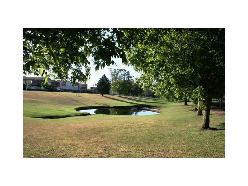 2/8 Bruce Street, East Toowoomba QLD 4350