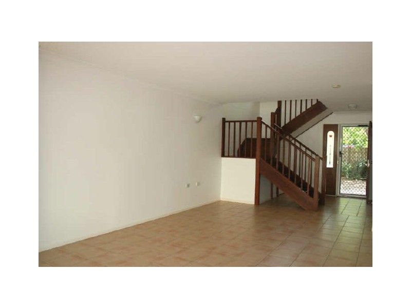 2/8 Bruce Street, East Toowoomba QLD 4350