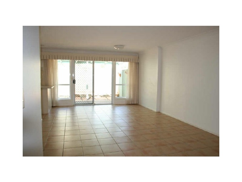 2/8 Bruce Street, East Toowoomba QLD 4350