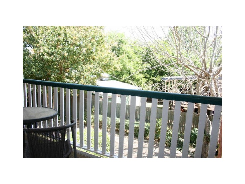 2/8 Bruce Street, East Toowoomba QLD 4350