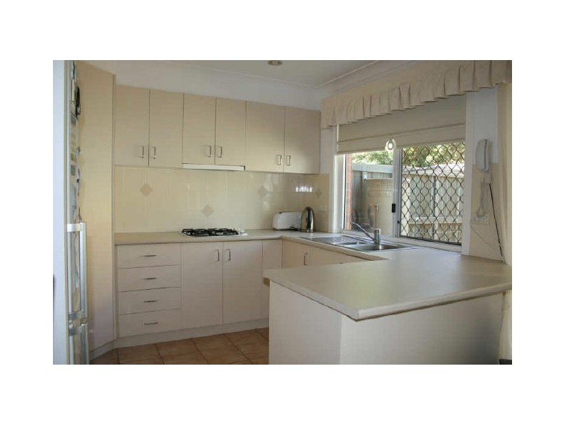 2/8 Bruce Street, East Toowoomba QLD 4350