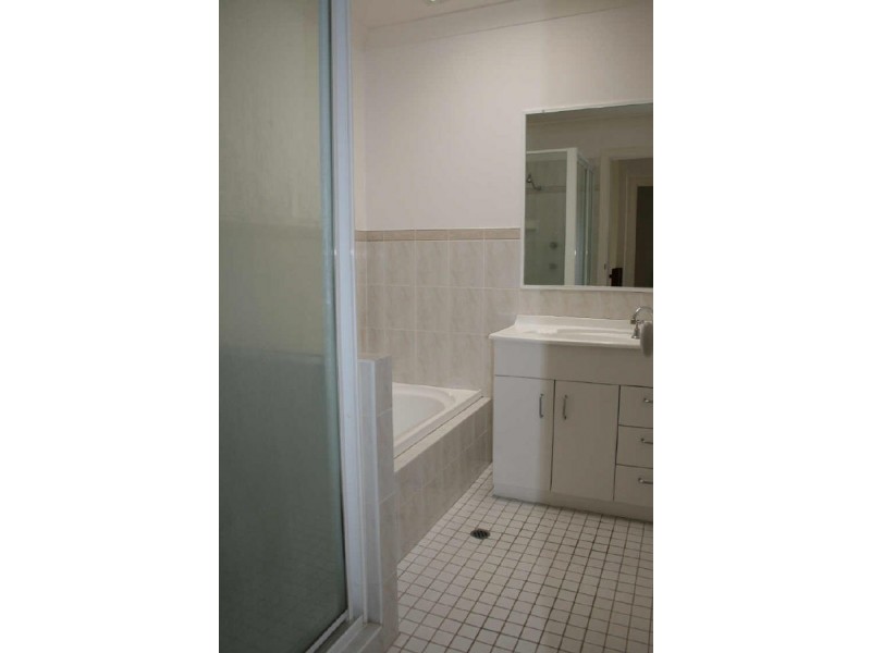 2/8 Bruce Street, East Toowoomba QLD 4350