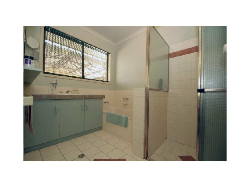 12 Esperanto Court, Kearneys Spring QLD 4350