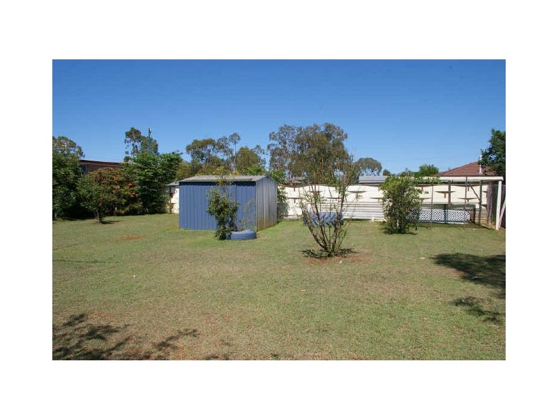 18 Proposch Street, Oakey QLD 4401