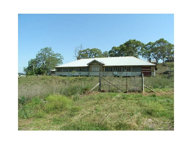 28 Hogg Street, Rockville QLD 4350