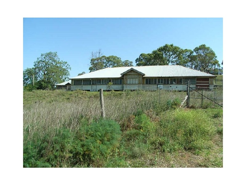 28 Hogg Street, Rockville QLD 4350