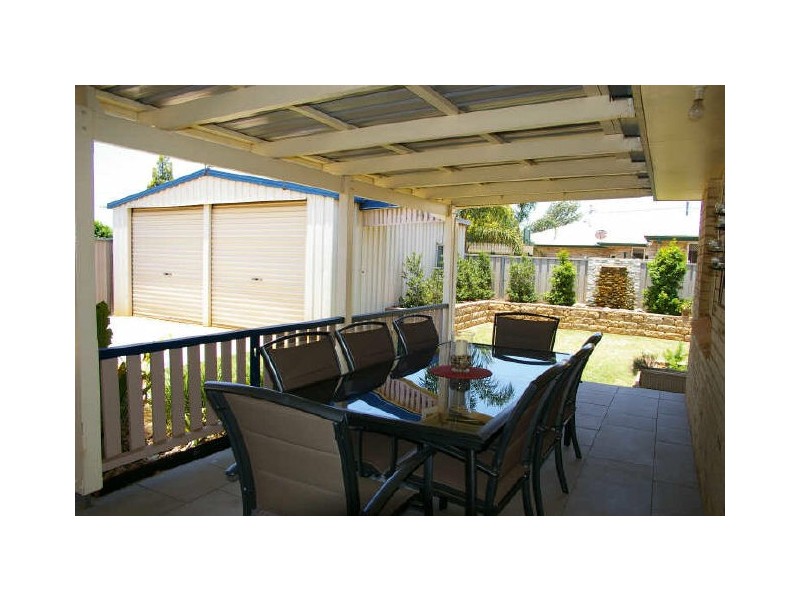 46 Gainsborough Drive, Glenvale QLD 4350