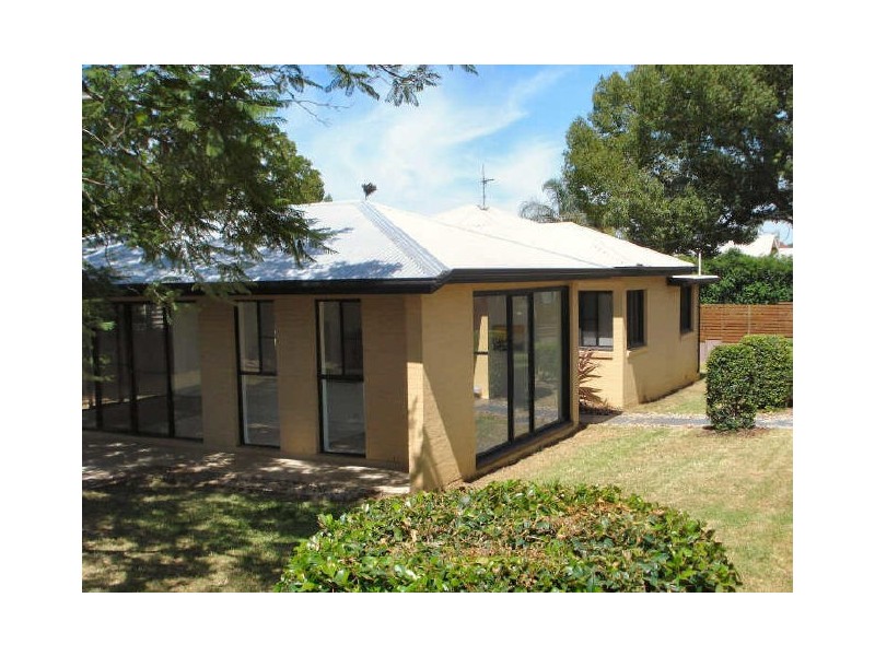 140a Bridge Street, Toowoomba QLD 4350