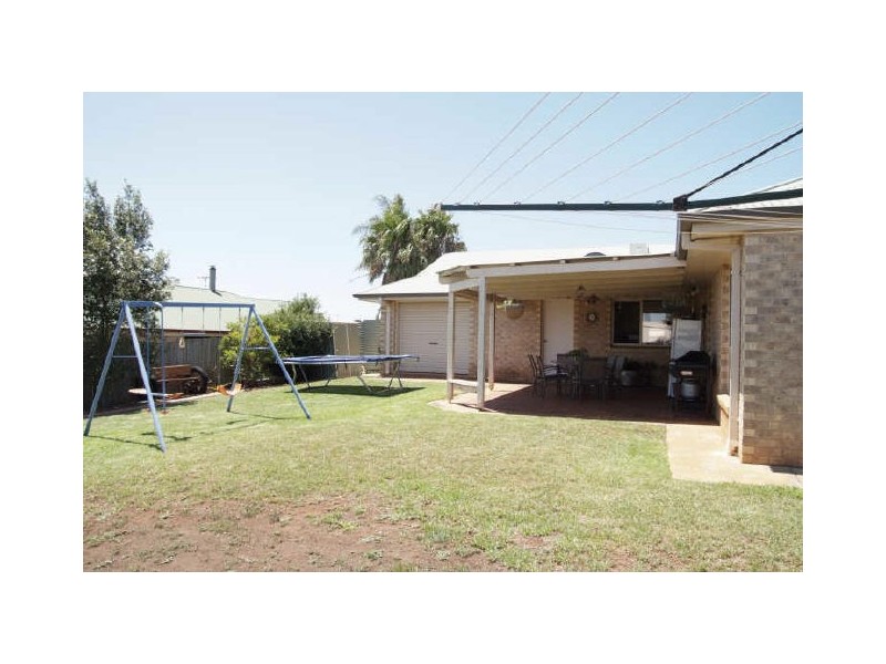 12 Todwana Court, Glenvale QLD 4350
