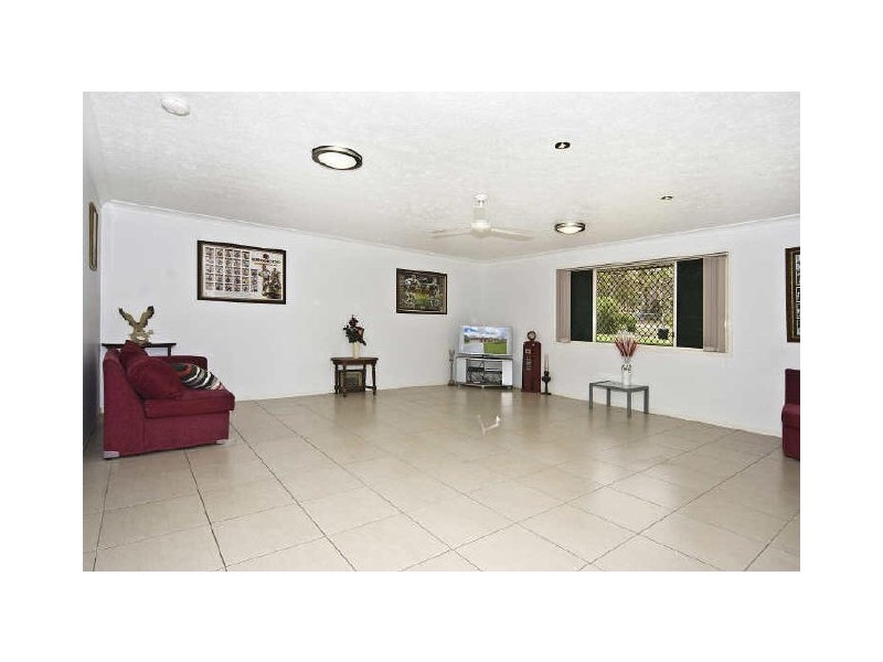 14 Karingal Court, Glenvale QLD 4350