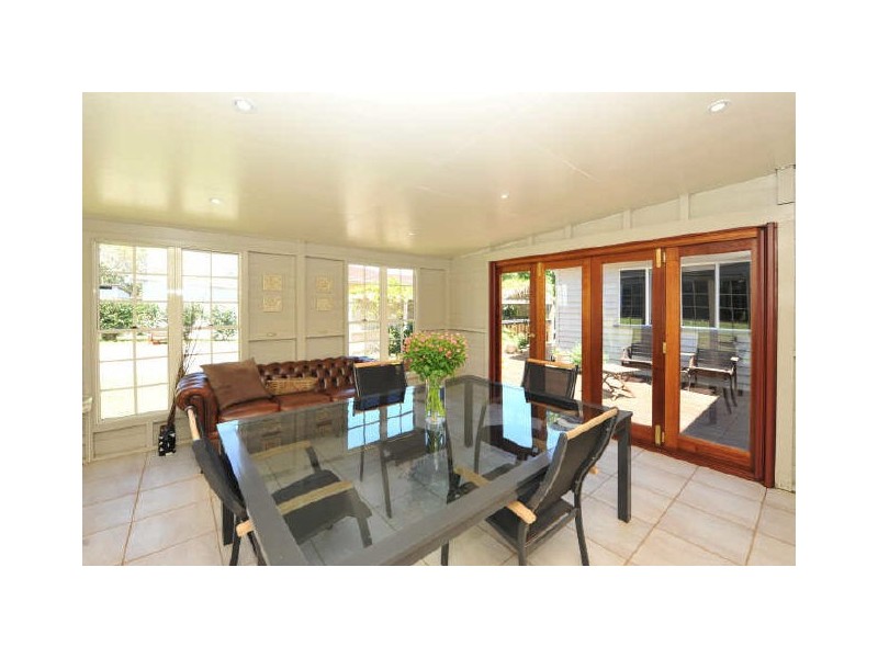 15 Rhyde Street, Mount Lofty QLD 4350