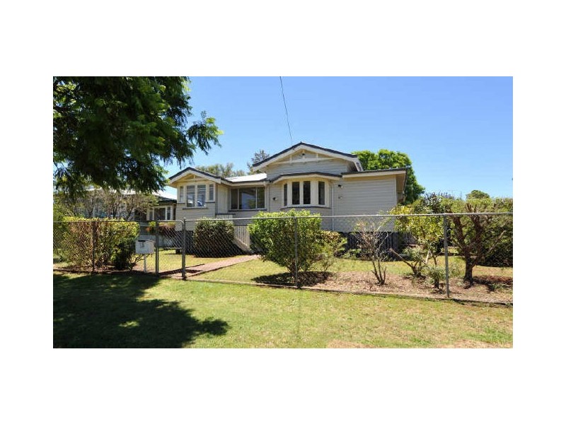 15 Rhyde Street, Mount Lofty QLD 4350