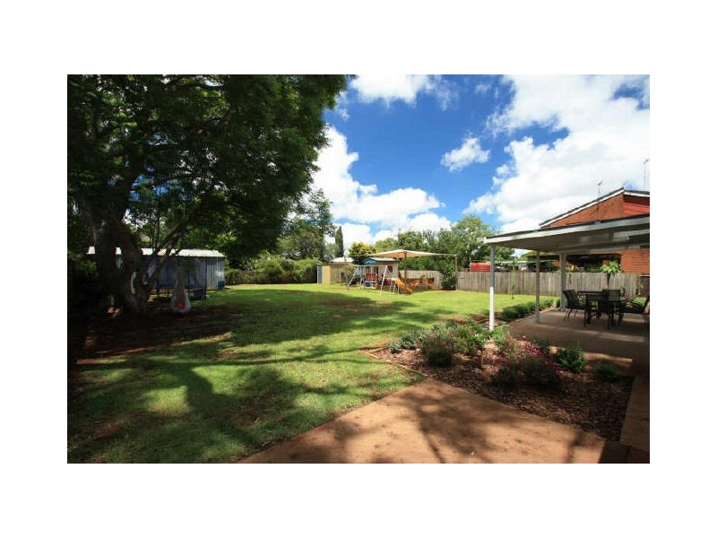 28 Hamilton Street, Newtown QLD 4350