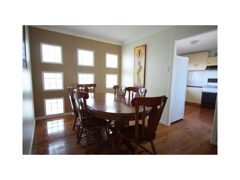 28 Hamilton Street, Newtown QLD 4350