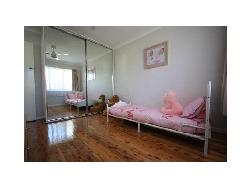 28 Hamilton Street, Newtown QLD 4350