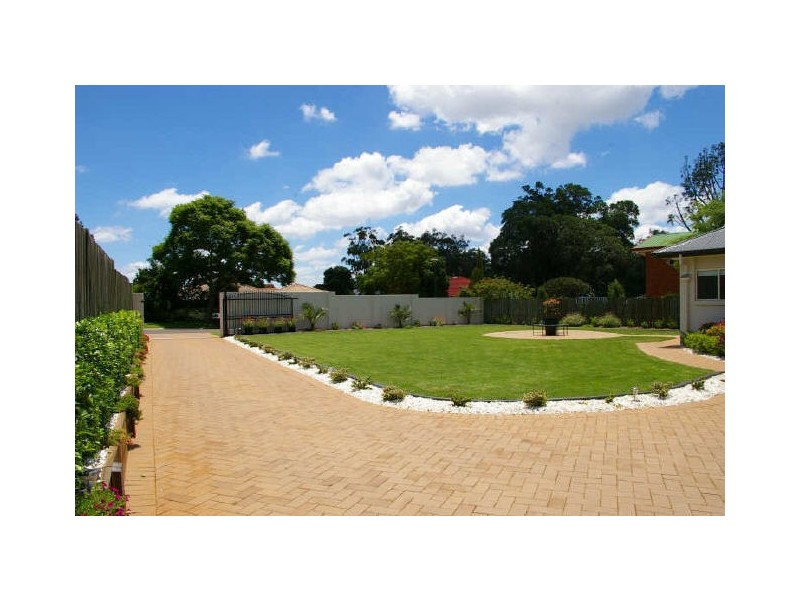 3 Meredith Crescent, Rangeville QLD 4350