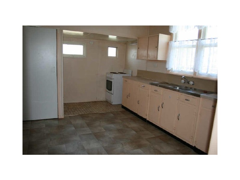 26 Glenvale Road, Harristown QLD 4350
