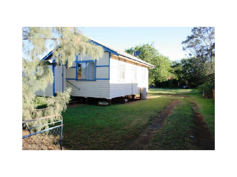8 Glenvale Road, Toowoomba QLD 4350
