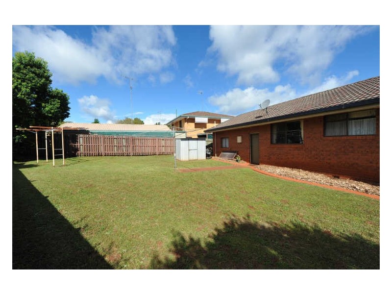 1 Clewley Crescent, Rangeville QLD 4350