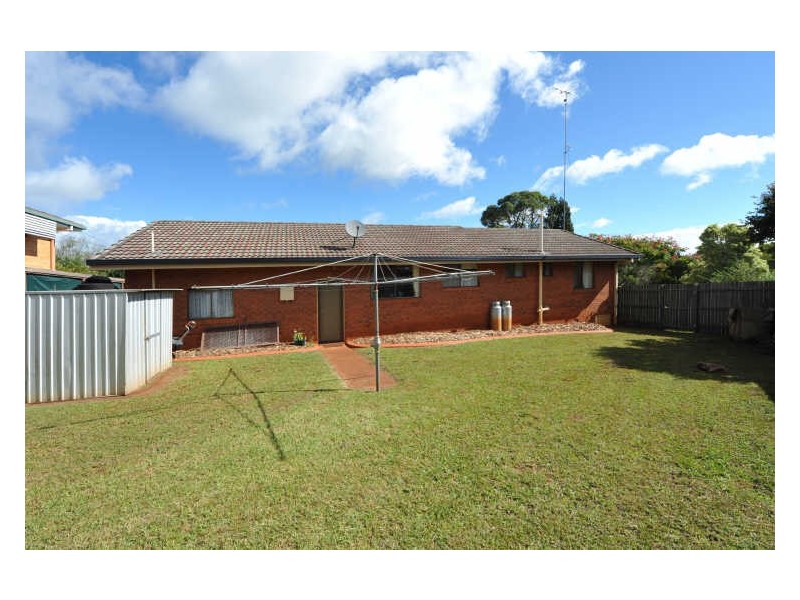 1 Clewley Crescent, Rangeville QLD 4350