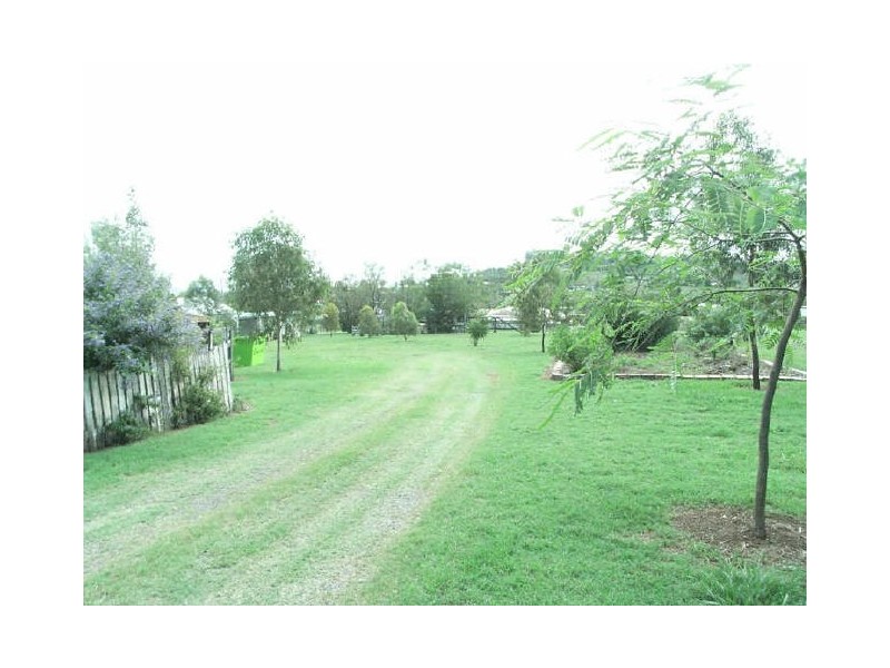11 Old Homebush Road, Gowrie Junction QLD 4352