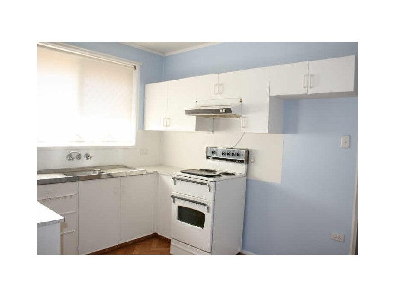 16 Yaldwyn Street, Harristown QLD 4350