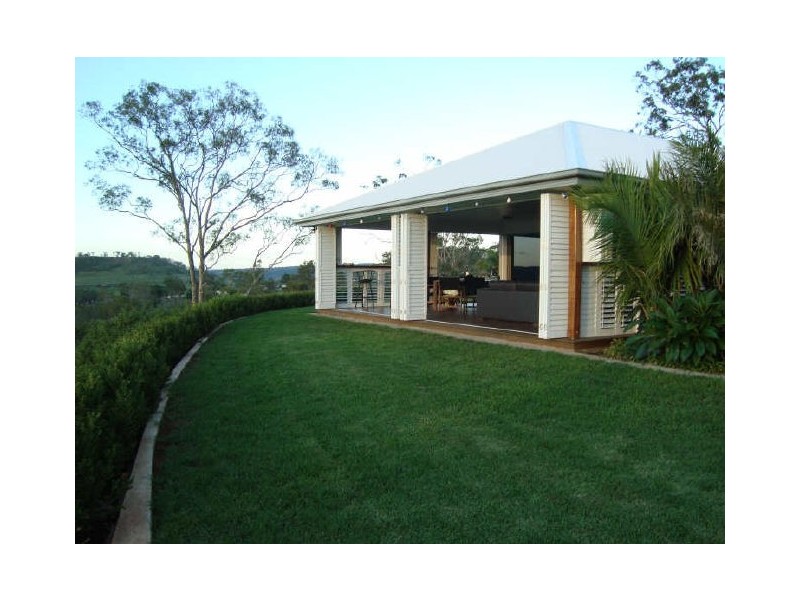17 Roderick Drive, Toowoomba QLD 4350
