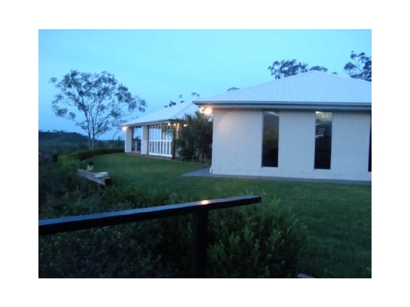 17 Roderick Drive, Toowoomba QLD 4350