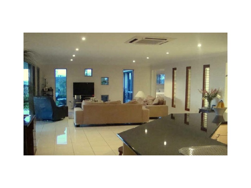 17 Roderick Drive, Toowoomba QLD 4350