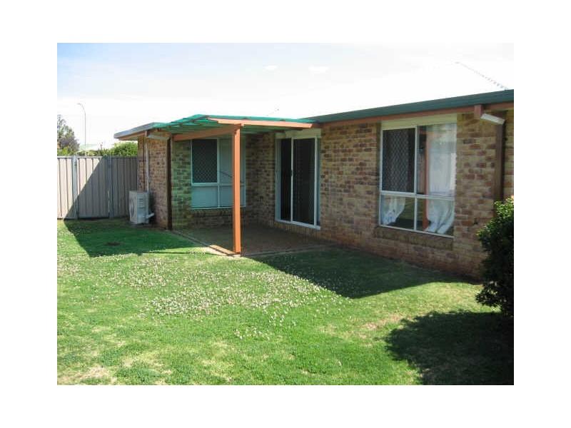 5 Connole Court, Kearneys Spring QLD 4350