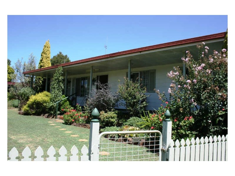 10 Tynedale Avenue, Newtown QLD 4350