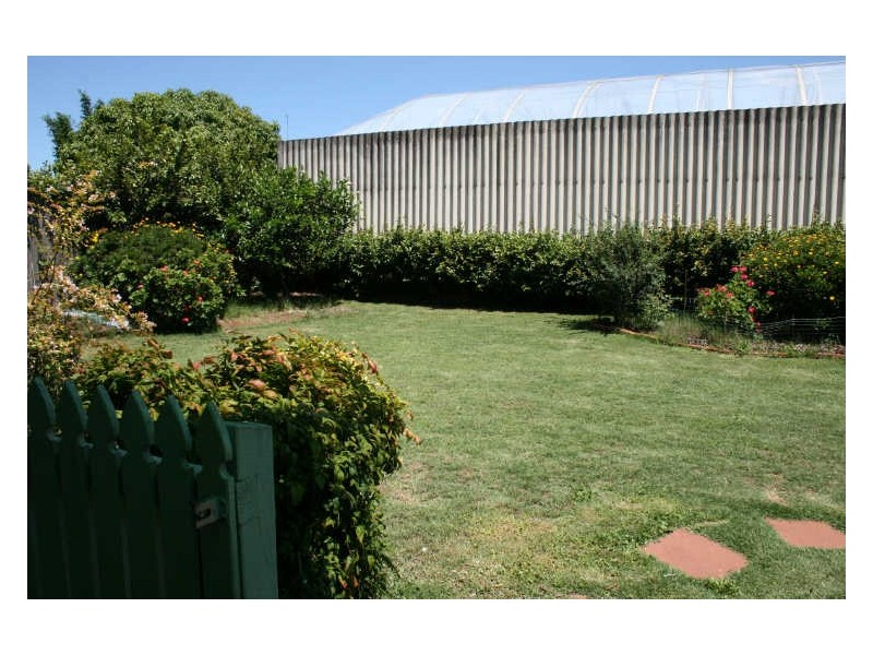 10 Tynedale Avenue, Newtown QLD 4350