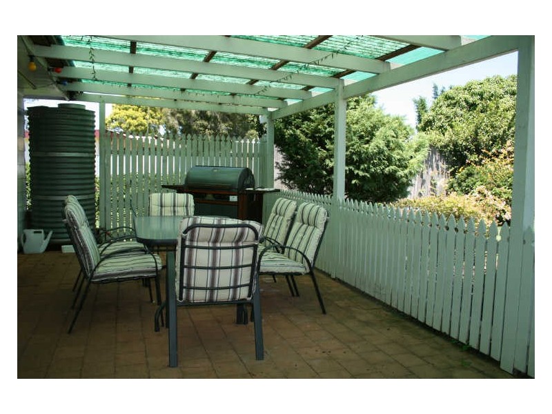 10 Tynedale Avenue, Newtown QLD 4350