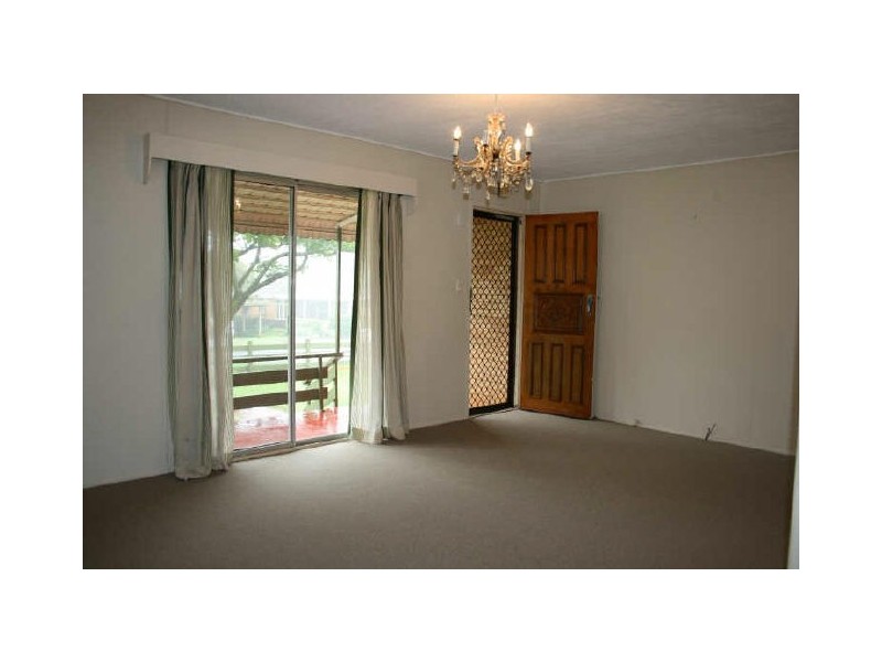 9 Coates Street, Kearneys Spring QLD 4350