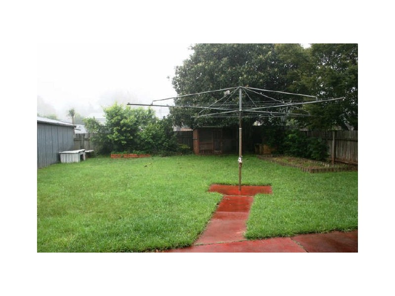 9 Coates Street, Kearneys Spring QLD 4350