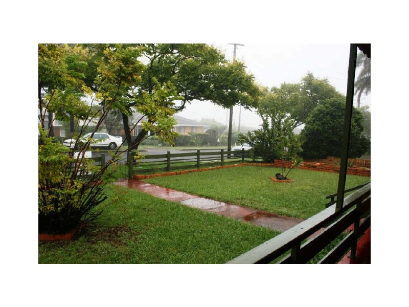 9 Coates Street, Kearneys Spring QLD 4350