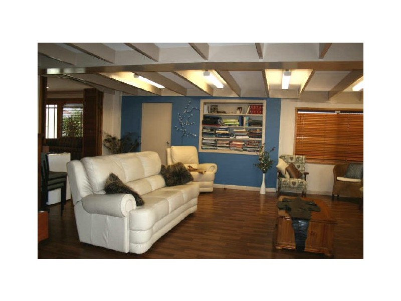 6 Cheryl Court, Darling Heights QLD 4350