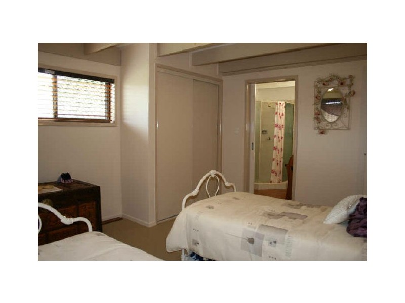 6 Cheryl Court, Darling Heights QLD 4350