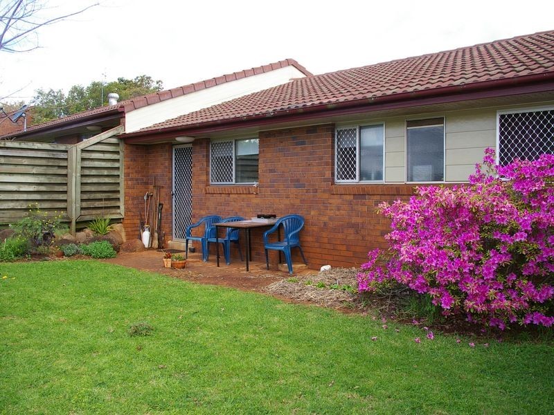 Unit 5/6 O’Brien Street, Harlaxton QLD 4350